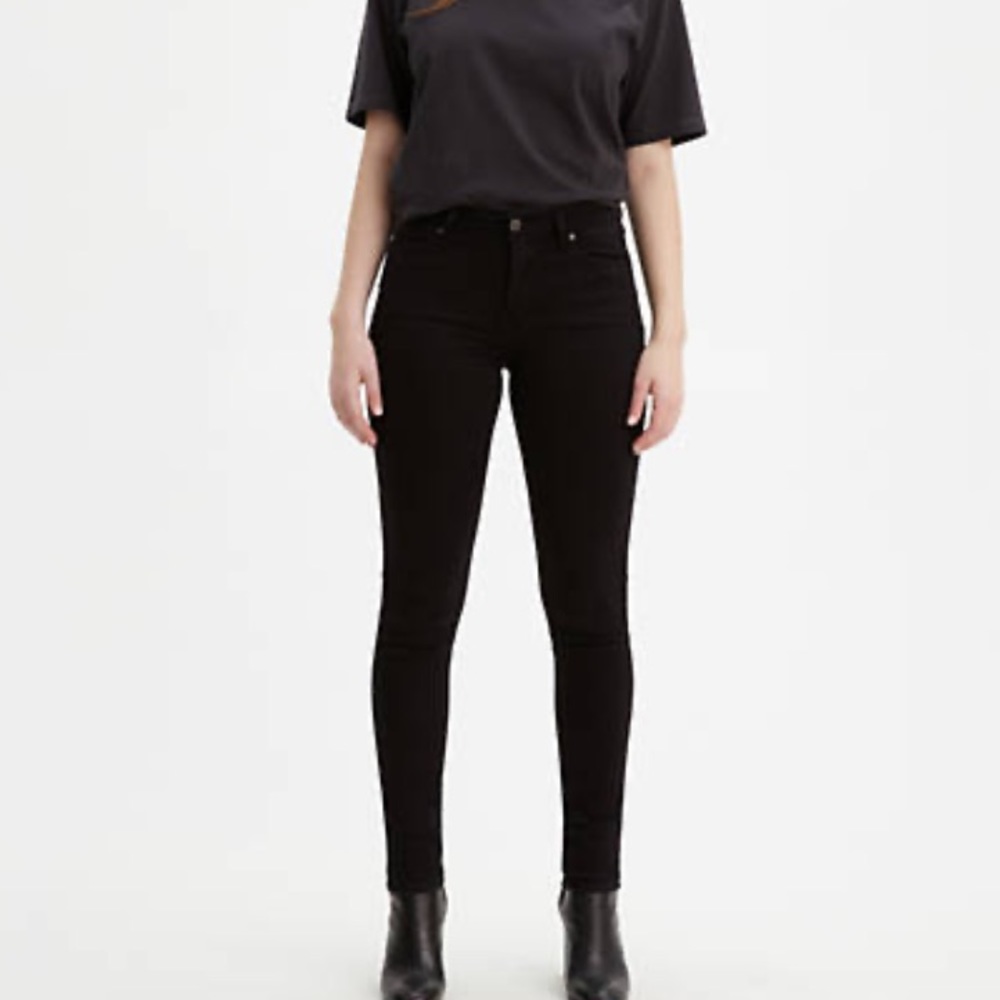 Levi’s 711 Skinny Jeans
